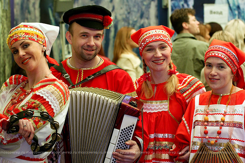 Москва, Московский репортаж, Пасха, парк Красная Пресня, праздник пасхального яйца, Галерея русской ледовой скульптуры