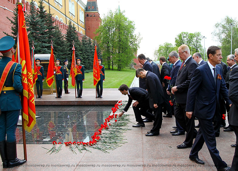 Московский репортаж, Москва, 8 мая, Возложение венков, Путин, Собянин, </p>
<p>Патриарх Кирилл