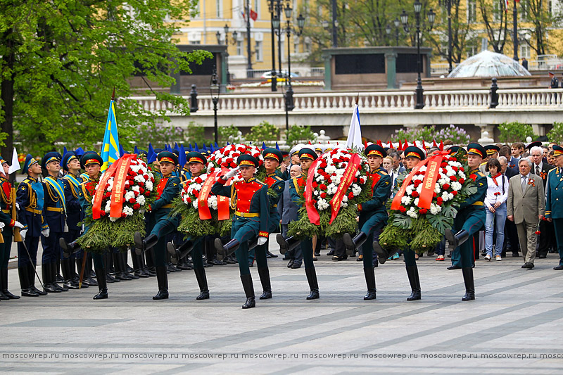 Московский репортаж, Москва, 8 мая, Возложение венков, Путин, Собянин, </p>
<p>Патриарх Кирилл