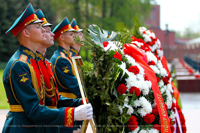 Московский репортаж, Москва, 8 мая, Возложение венков, Путин, Собянин, </p>
<p>Патриарх Кирилл