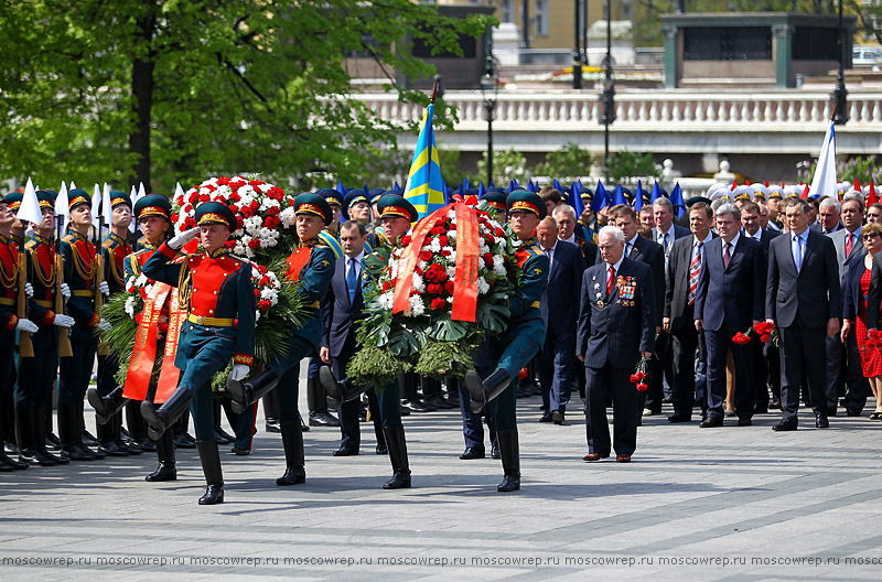 Московский репортаж, Москва, 8 мая, Возложение венков, Путин, Собянин, </p>
<p>Патриарх Кирилл