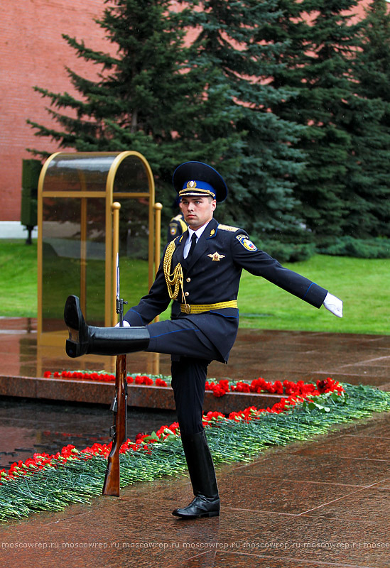 Московский репортаж, Москва, 8 мая, Возложение венков, Путин, Собянин, </p>
<p>Патриарх Кирилл