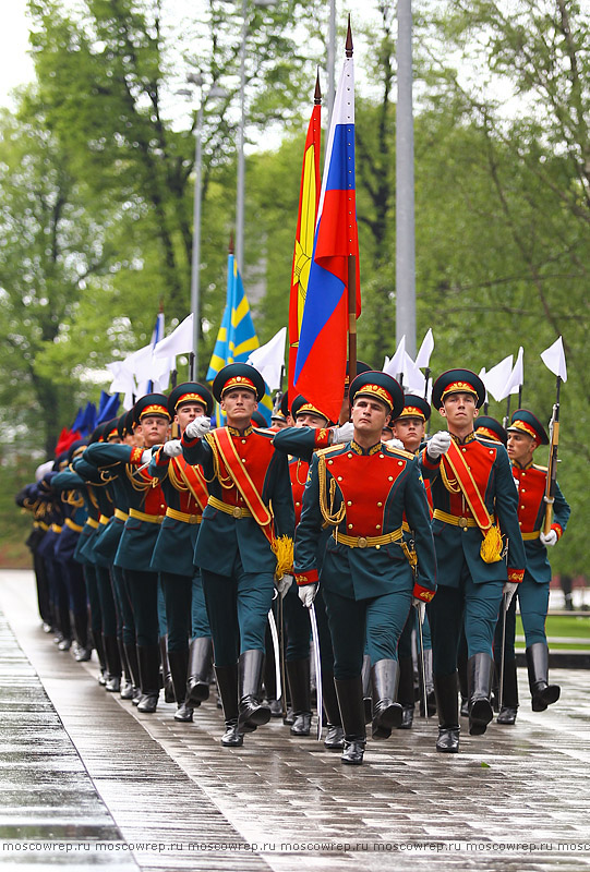 Московский репортаж, Москва, 8 мая, Возложение венков, Путин, Собянин, </p>
<p>Патриарх Кирилл