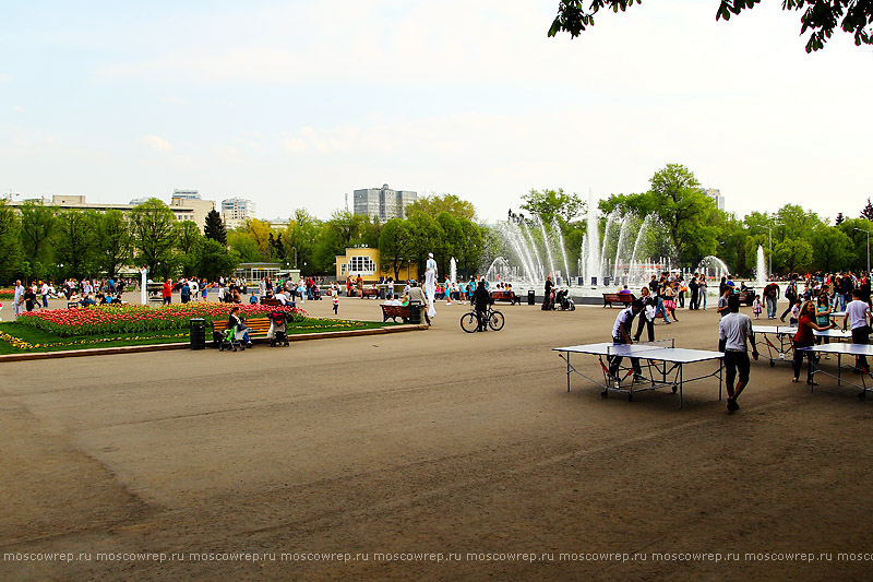 Московский репортаж, Москва, Парк Горького, Цирк