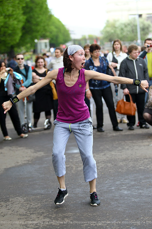 Московский репортаж, Москва, Танцы, Парк горького