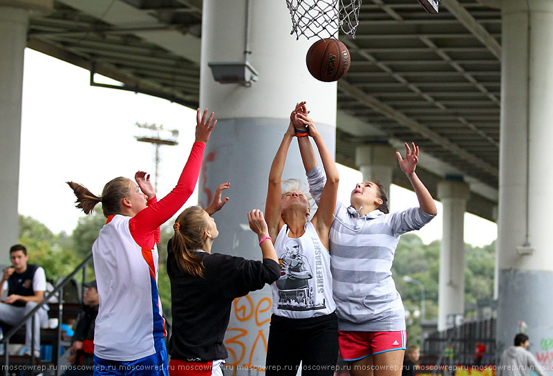 Московский репортаж, Москва, Ghetto Basket, Под Мостом