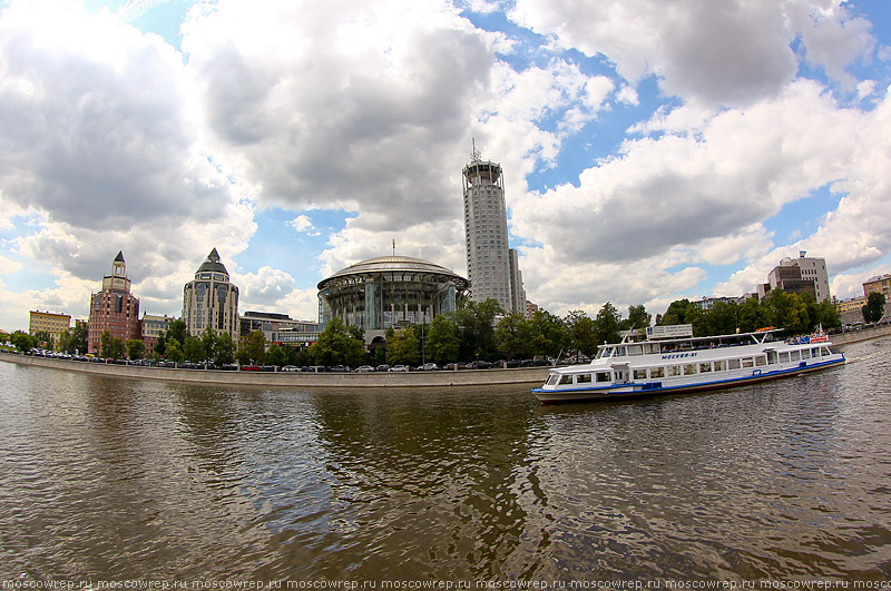 Московский репортаж, Москва, Москва река, ССК