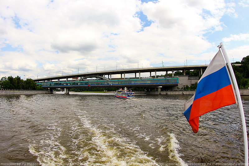 Московский репортаж, Москва, Москва река, ССК