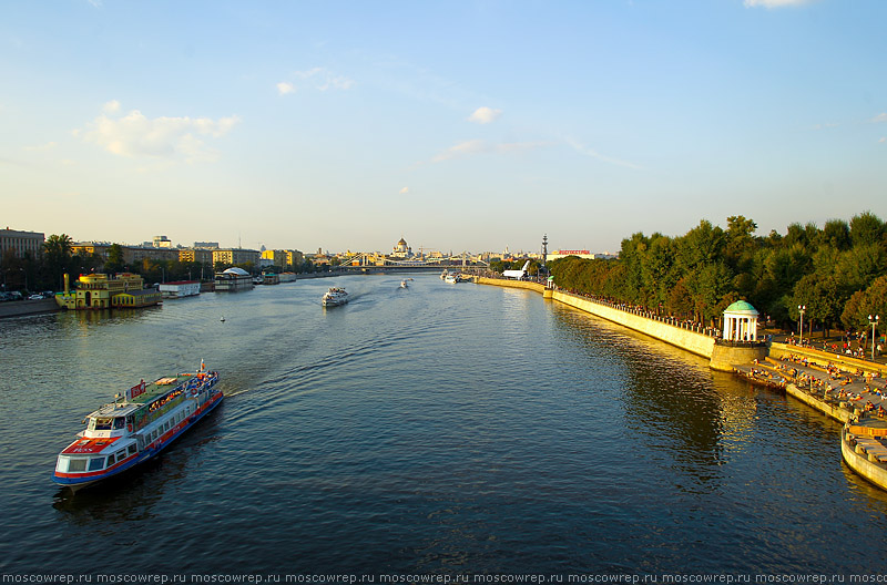 Московский репортаж, Москва, Нескучный сад