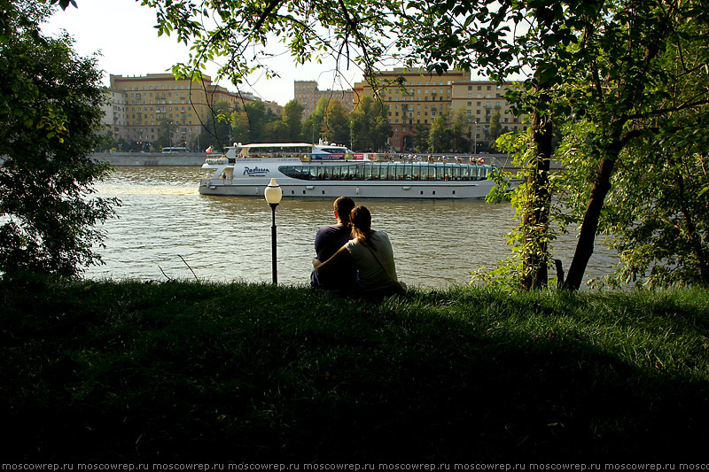 Московский репортаж, Москва, Нескучный сад