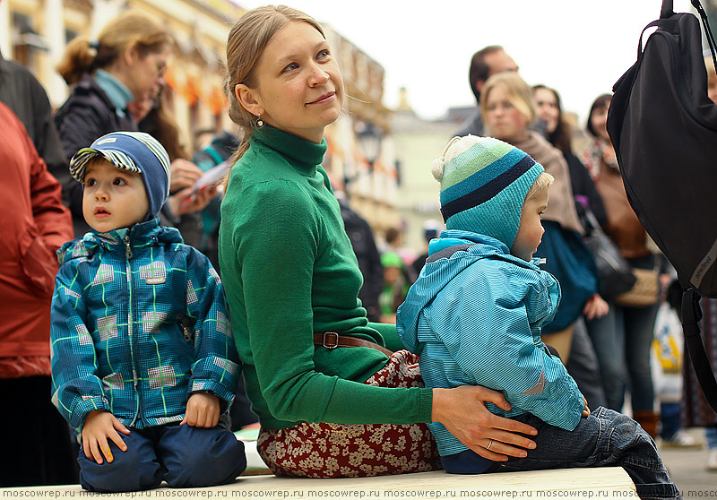Московский репортаж, Москва, Кузнецкий мост, Пасха