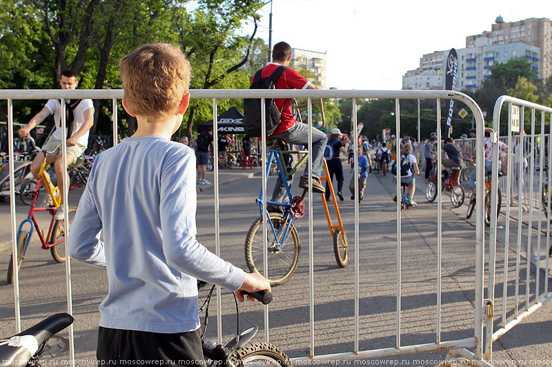 Московский репортаж, Москва, Велобульвар