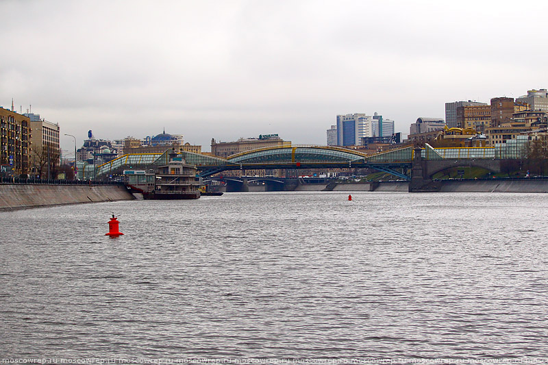 Москва, Московский репортаж, Москва река, навигация, Водоход, Инфофлот, Radisson Royal, Рэдиссон Ройал