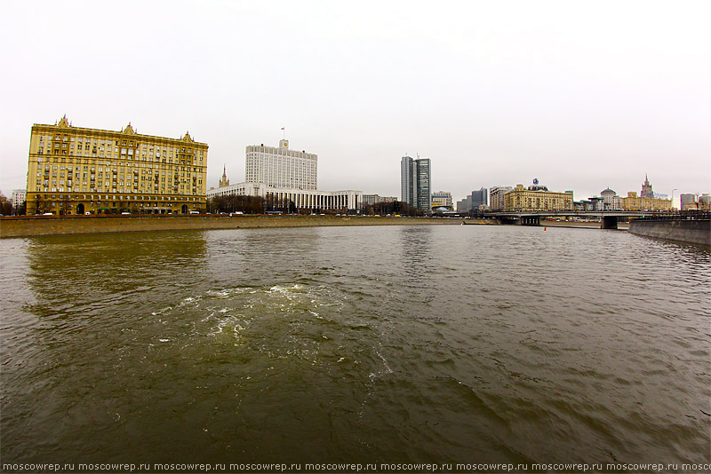 Москва, Московский репортаж, Москва река, навигация, Водоход, Инфофлот, Radisson Royal, Рэдиссон Ройал