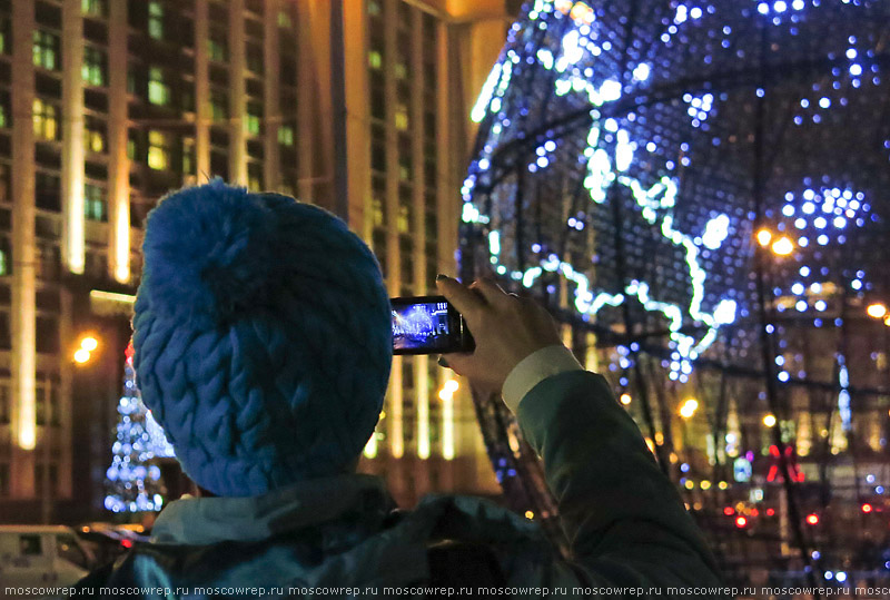 Москва, Московский репортаж, Манеж, Манежная площадь, Шар, Путешествие в Рождество