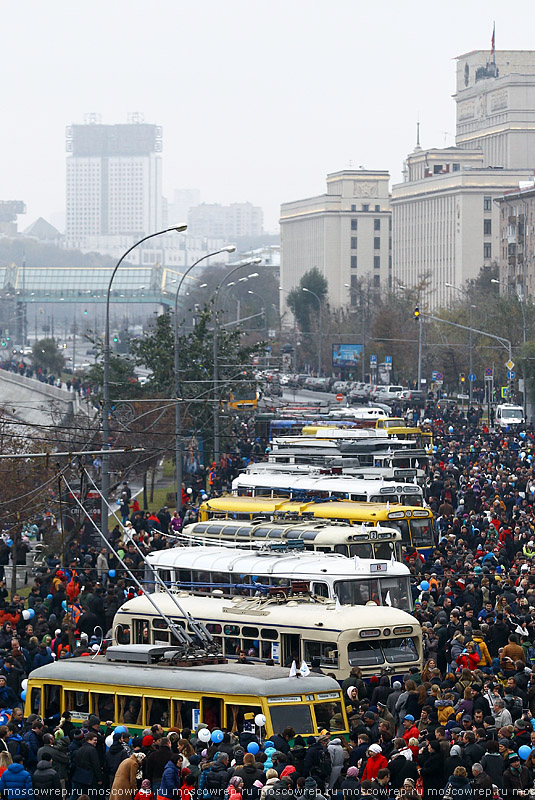 Москва, Московский репортаж, Мосгортранс, Праздник московского троллейбуса, парад троллейбусов, ретротроллейбус, троллейбус