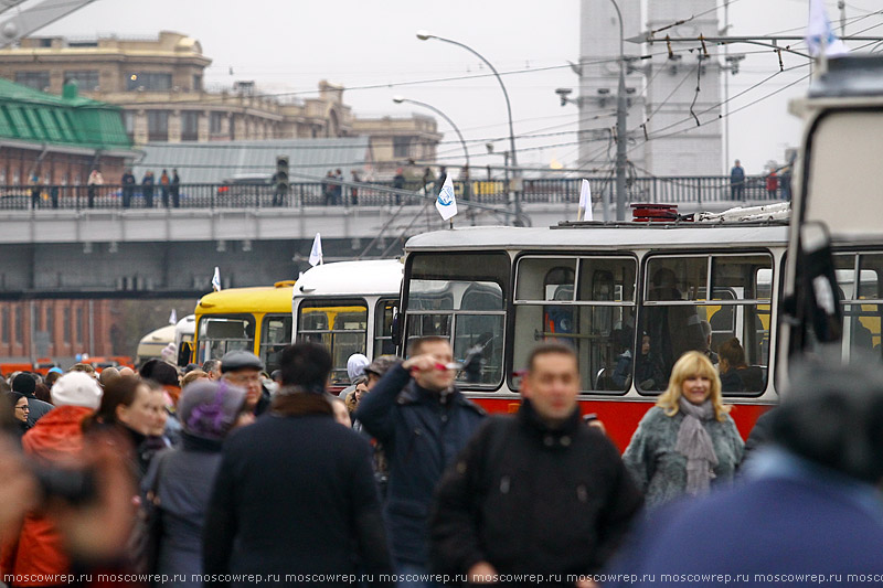 Москва, Московский репортаж, Мосгортранс, Праздник московского троллейбуса, парад троллейбусов, ретротроллейбус, троллейбус