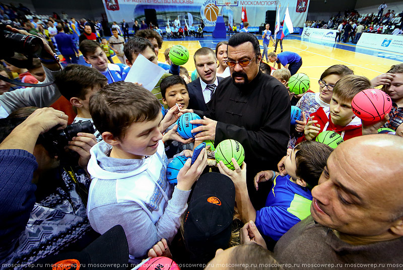 Московский репортаж, Москва, баскетбол, basketbal, МБА, ПБК МБА, РФБ, Праздник баскетбола, Крылатское, Стивен Сигал, Steven Seagal