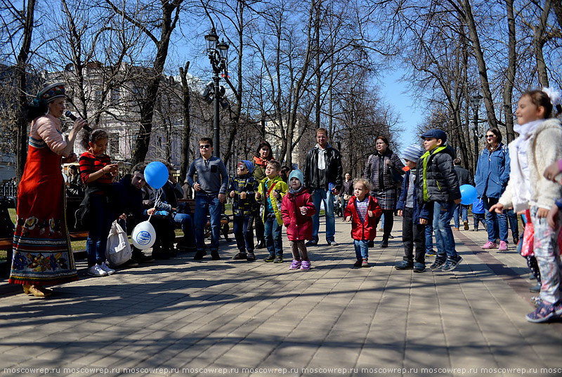 Московский репортаж, Москва, Парад трамваев, The tram parade in Moscow