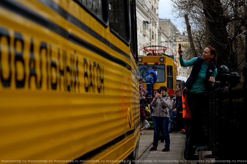 Московский репортаж, Москва, Парад трамваев, The tram parade in Moscow